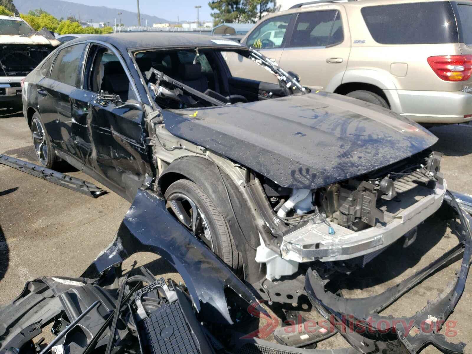 1HGCV1F34JA158568 2018 HONDA ACCORD