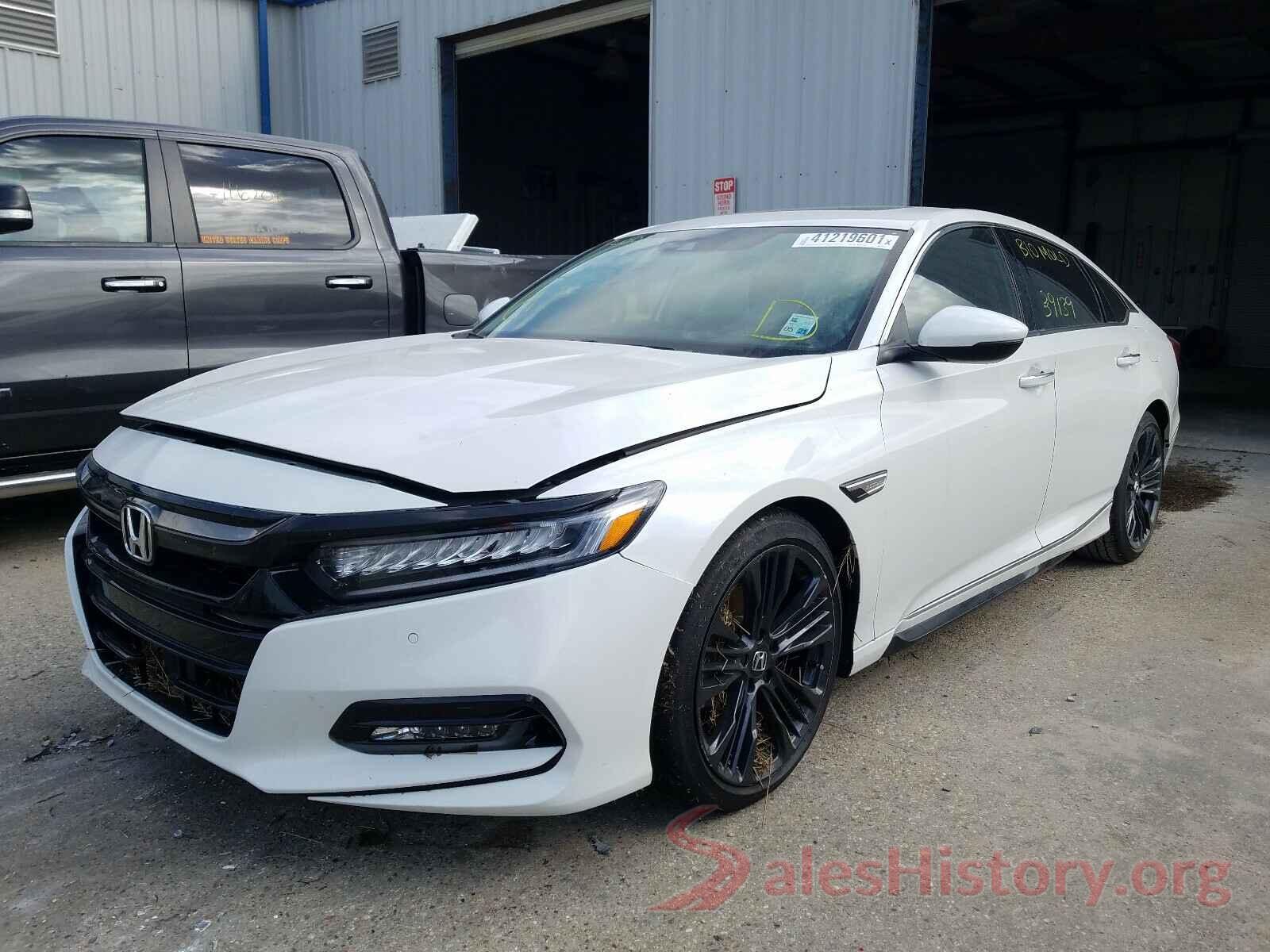 1HGCV2F94JA024881 2018 HONDA ACCORD