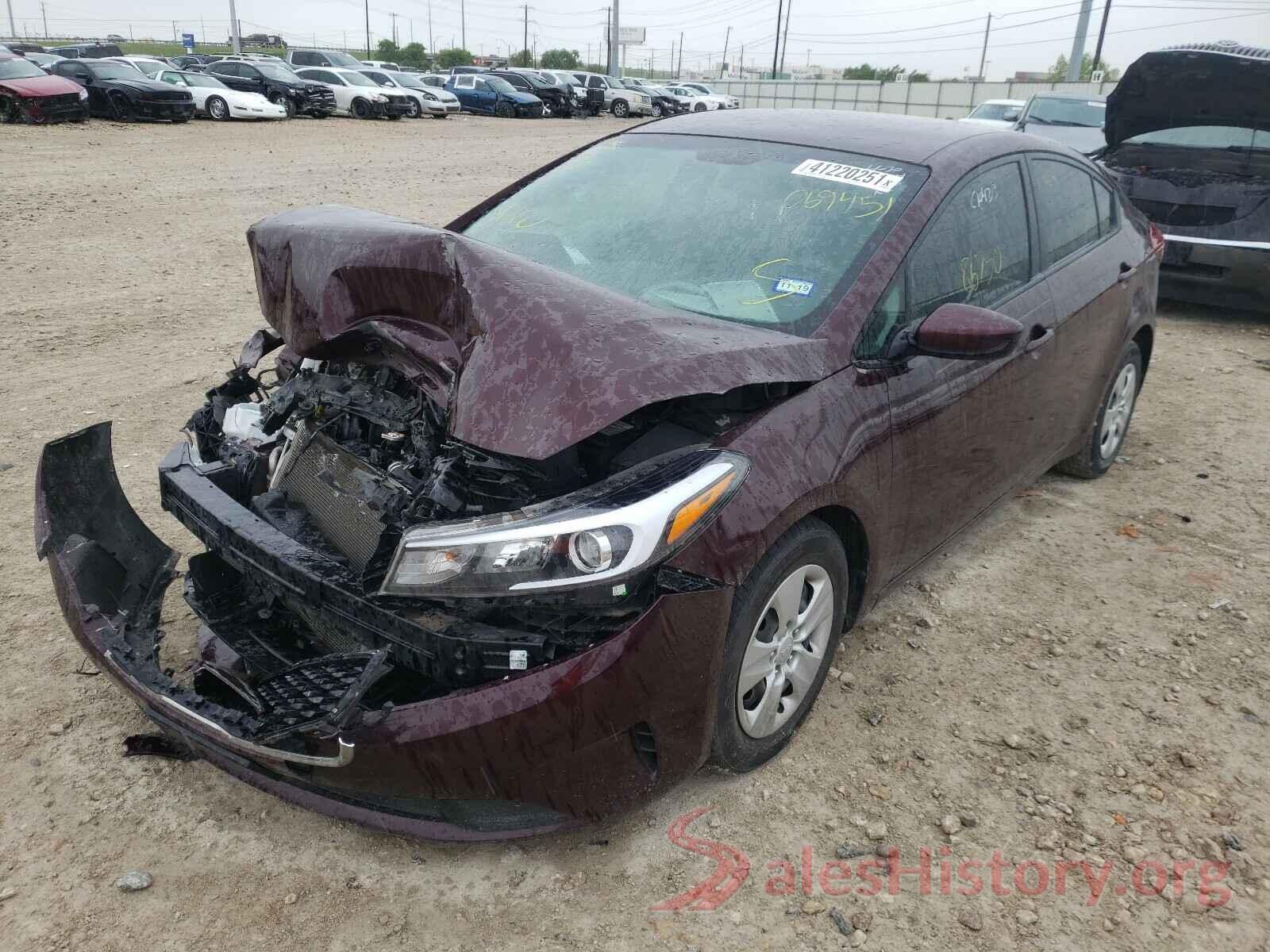 3KPFK4A7XHE069451 2017 KIA FORTE