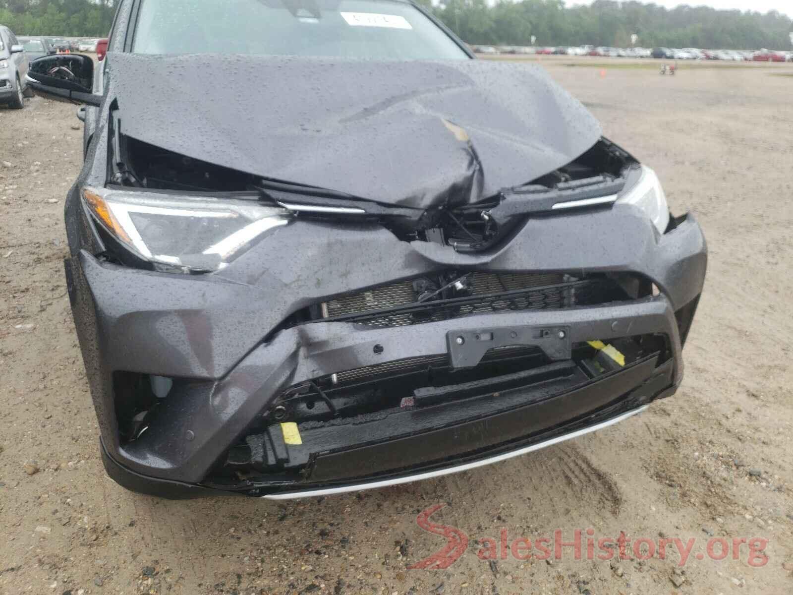 JTMWFREV8JJ168420 2018 TOYOTA RAV4