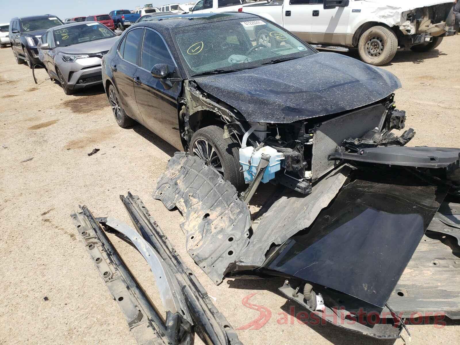 4T1B11HK4JU561017 2018 TOYOTA CAMRY