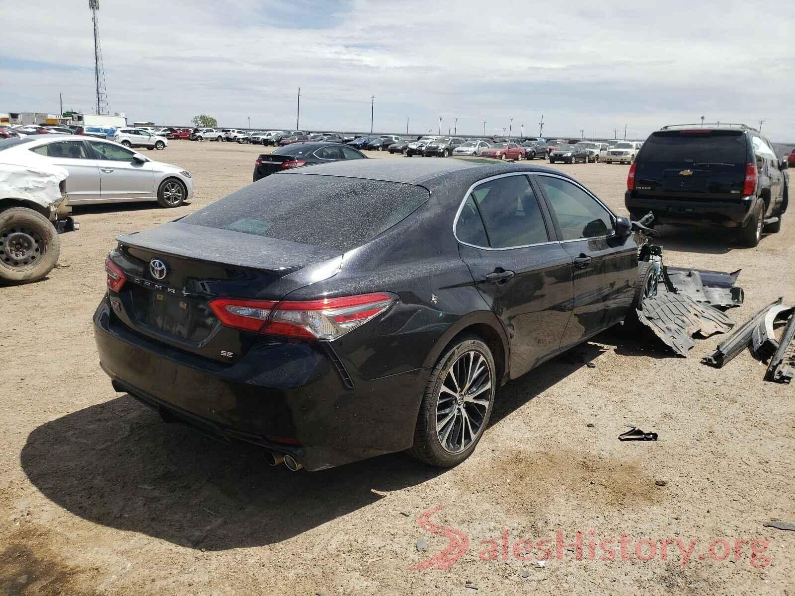 4T1B11HK4JU561017 2018 TOYOTA CAMRY