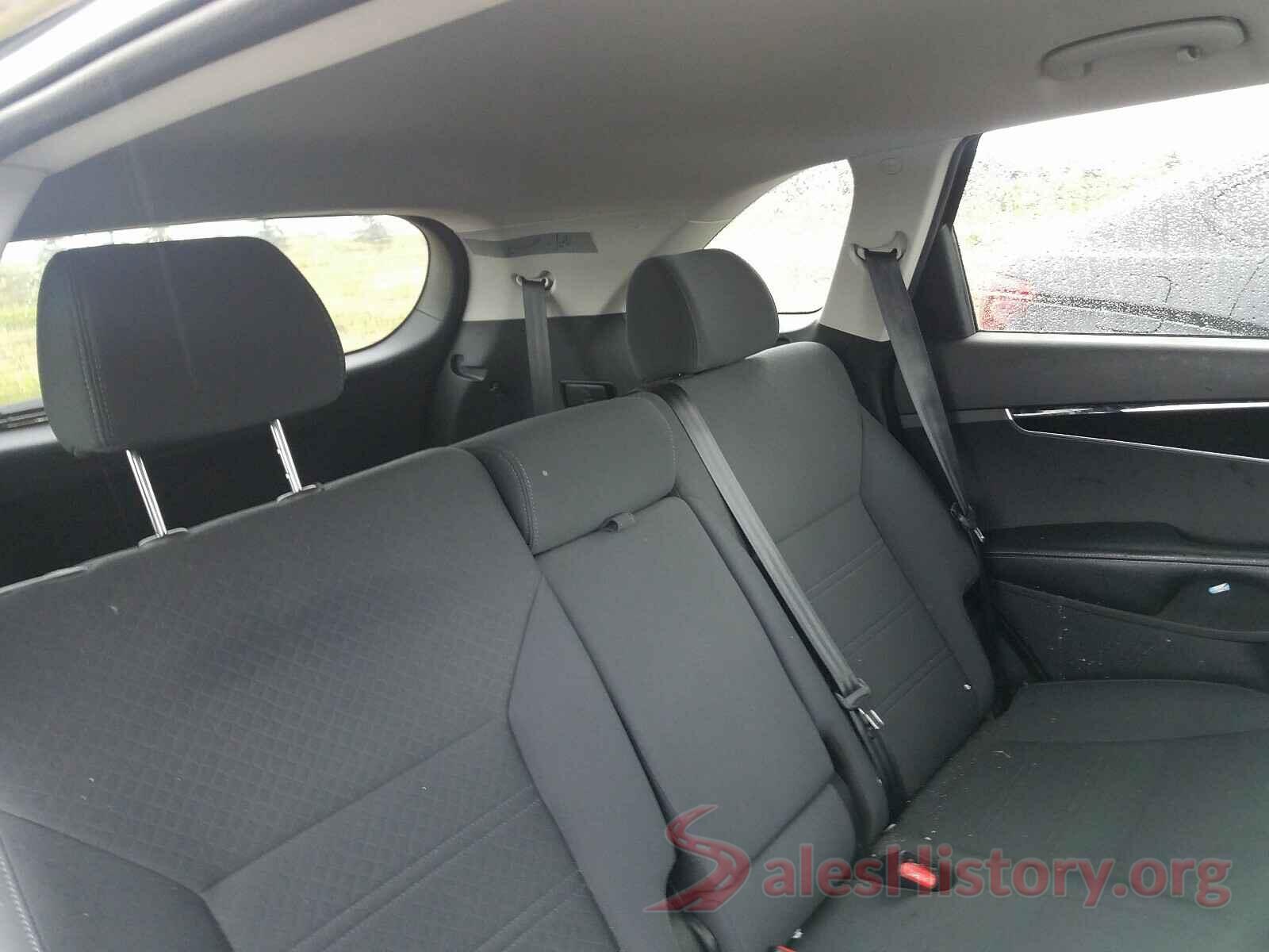 5XYPGDA58KG433719 2019 KIA SORENTO