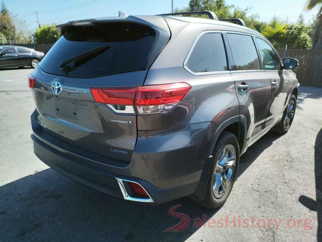 5TDDGRFH8HS028376 2017 TOYOTA HIGHLANDER