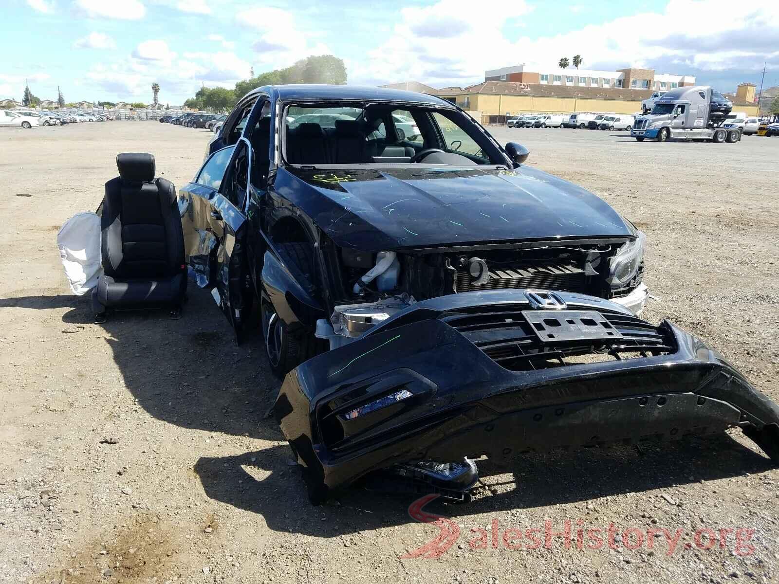 1HGCV1F32KA025101 2019 HONDA ACCORD