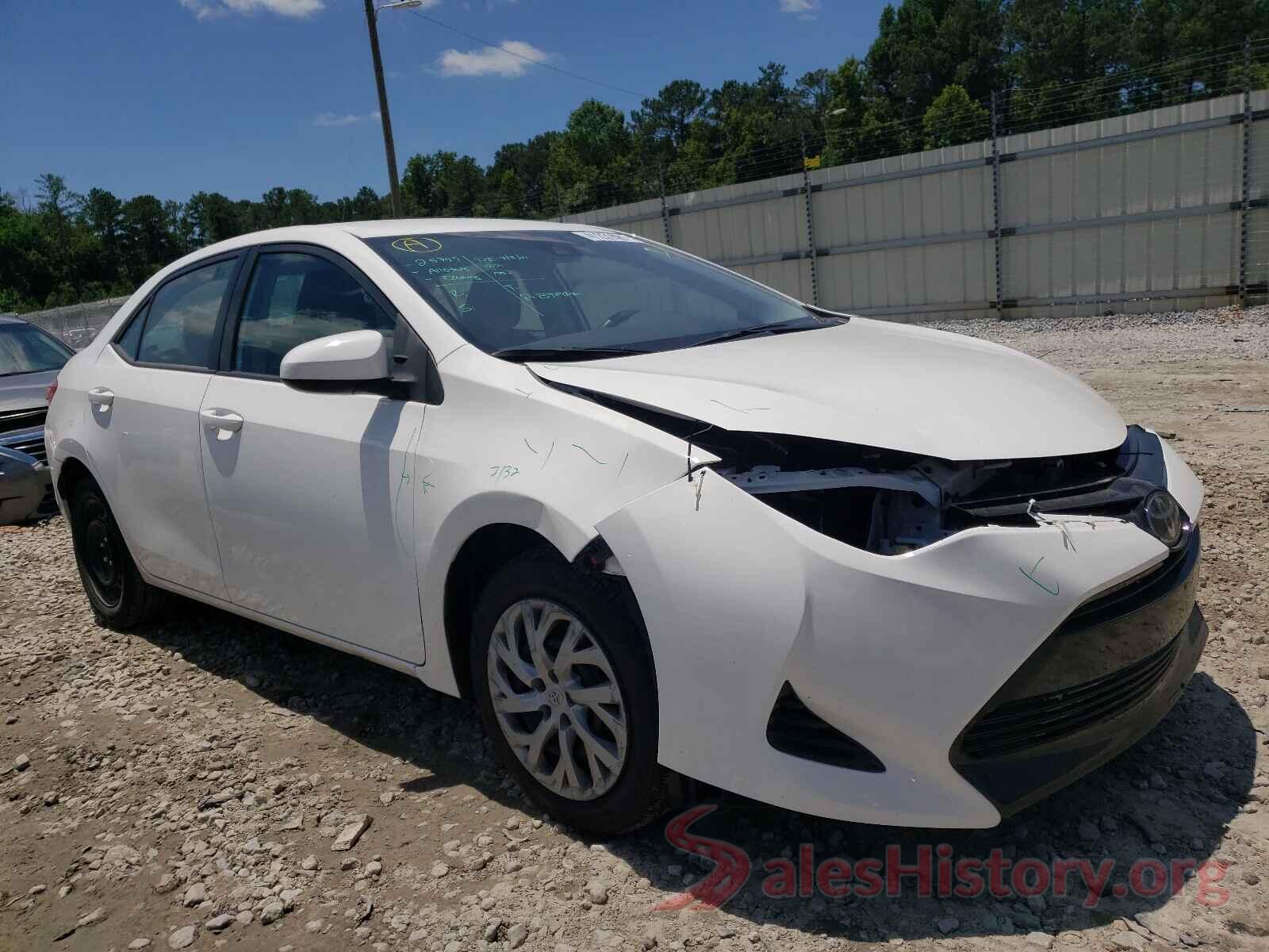 5YFBURHE1HP588235 2017 TOYOTA COROLLA