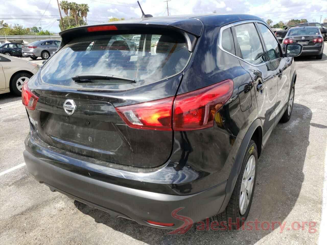 JN1BJ1CP6JW158218 2018 NISSAN ROGUE