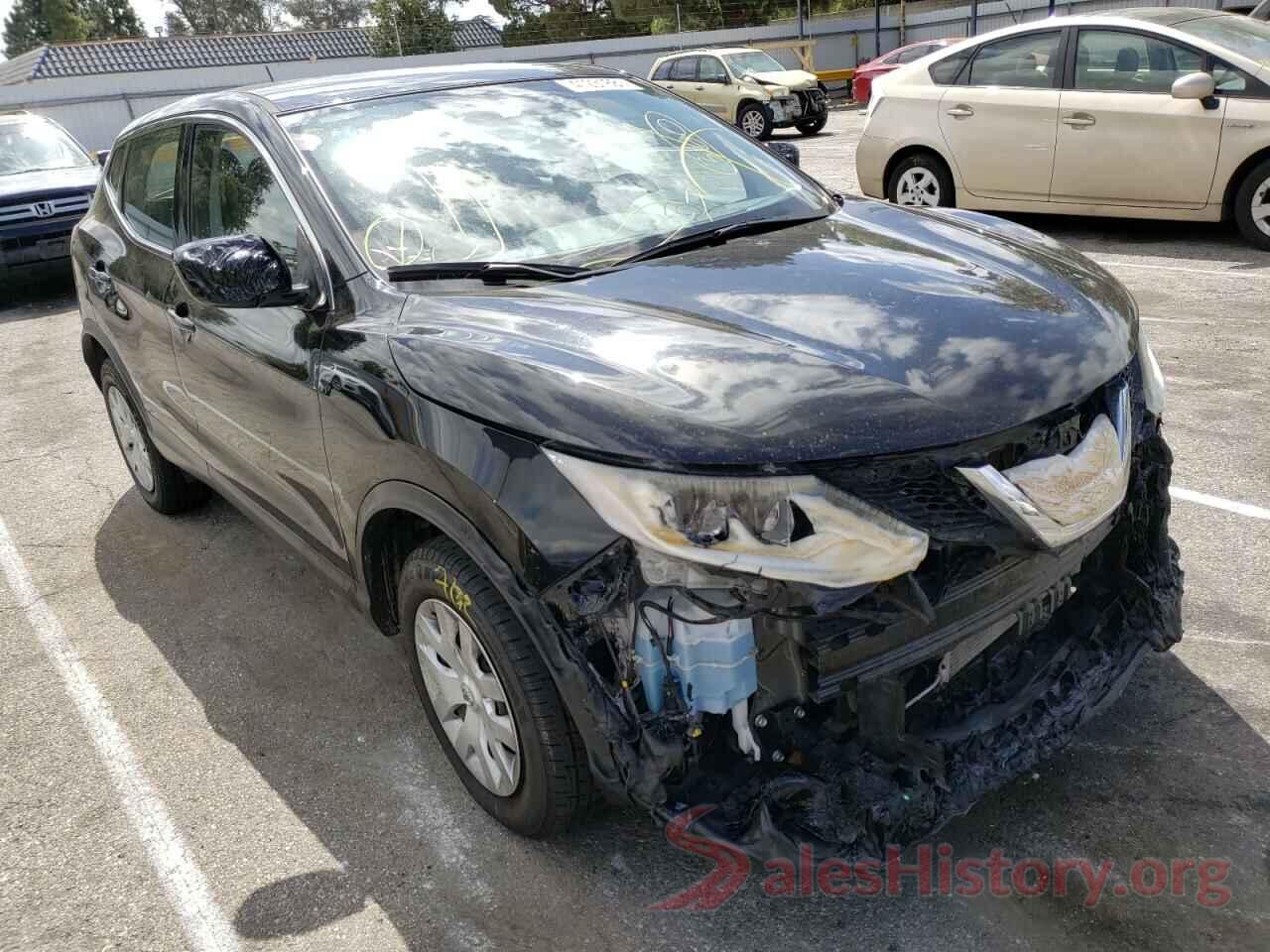 JN1BJ1CP6JW158218 2018 NISSAN ROGUE