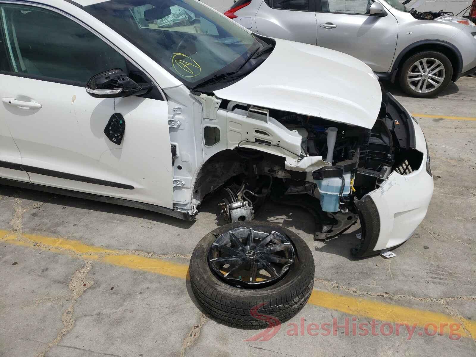 KNDCC3LC8K5343429 2019 KIA NIRO