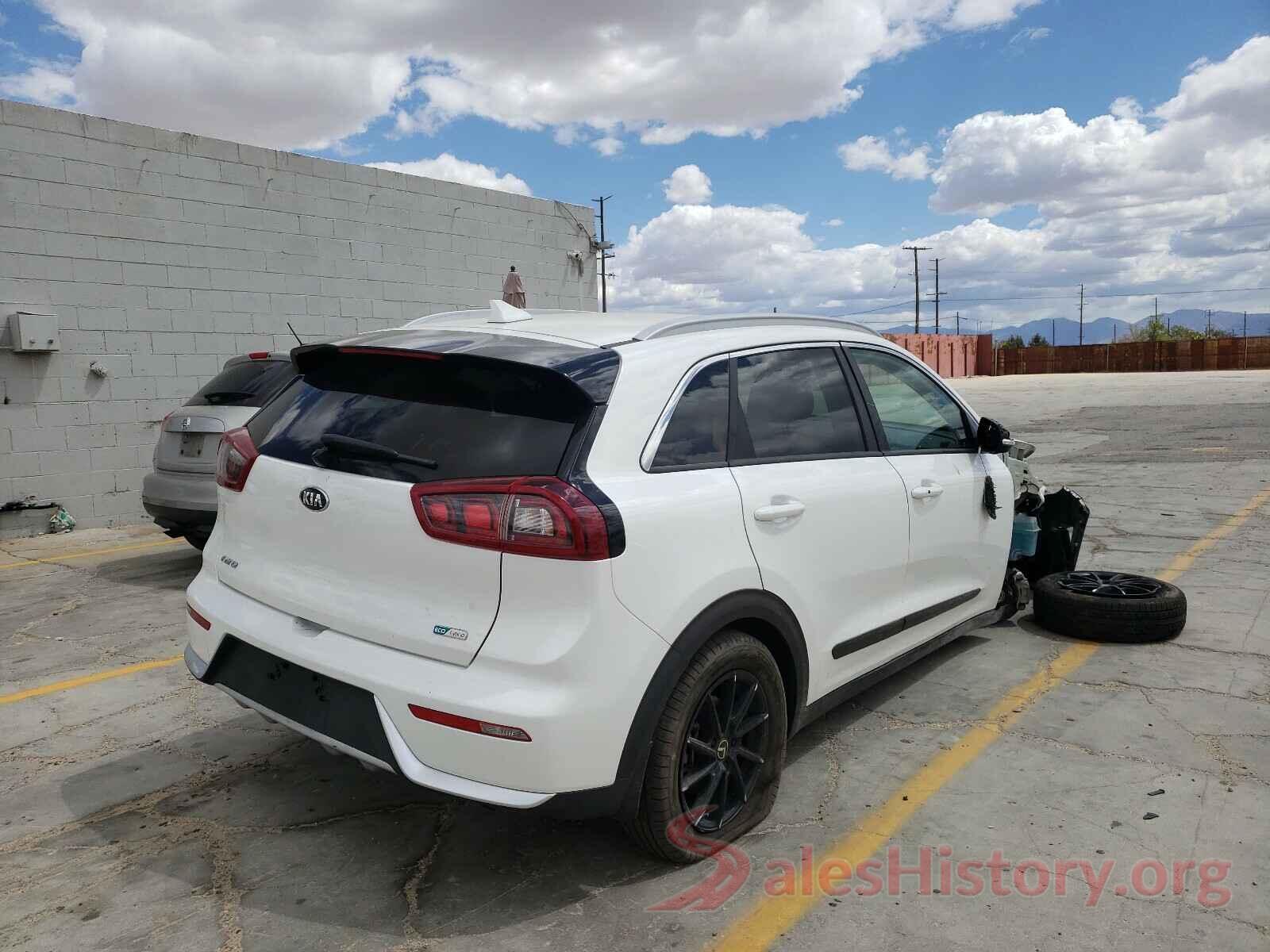 KNDCC3LC8K5343429 2019 KIA NIRO