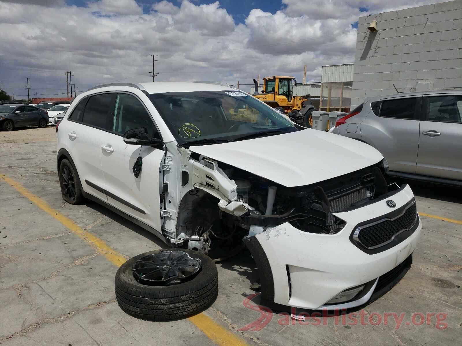 KNDCC3LC8K5343429 2019 KIA NIRO