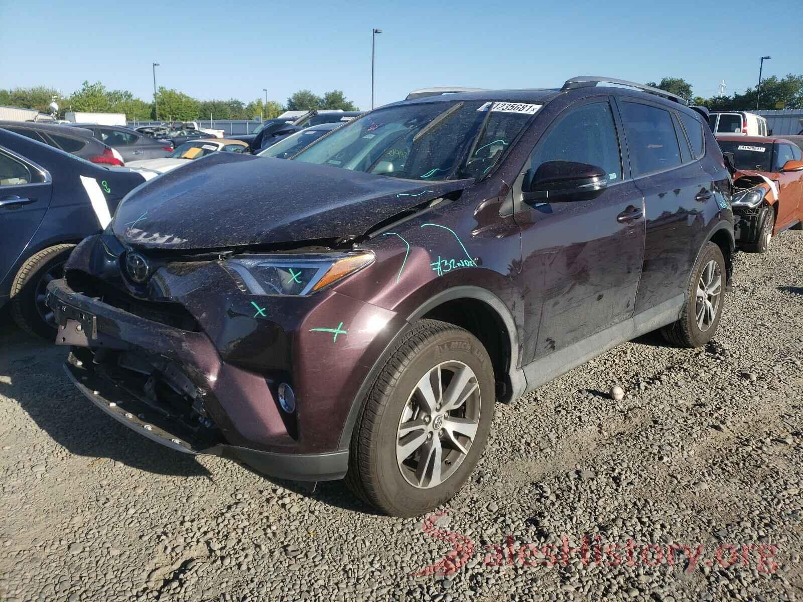 2T3RFREV4JW773064 2018 TOYOTA RAV4