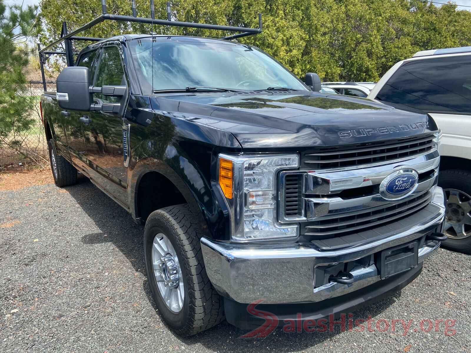 1FT7W2B60HED10898 2017 FORD F250