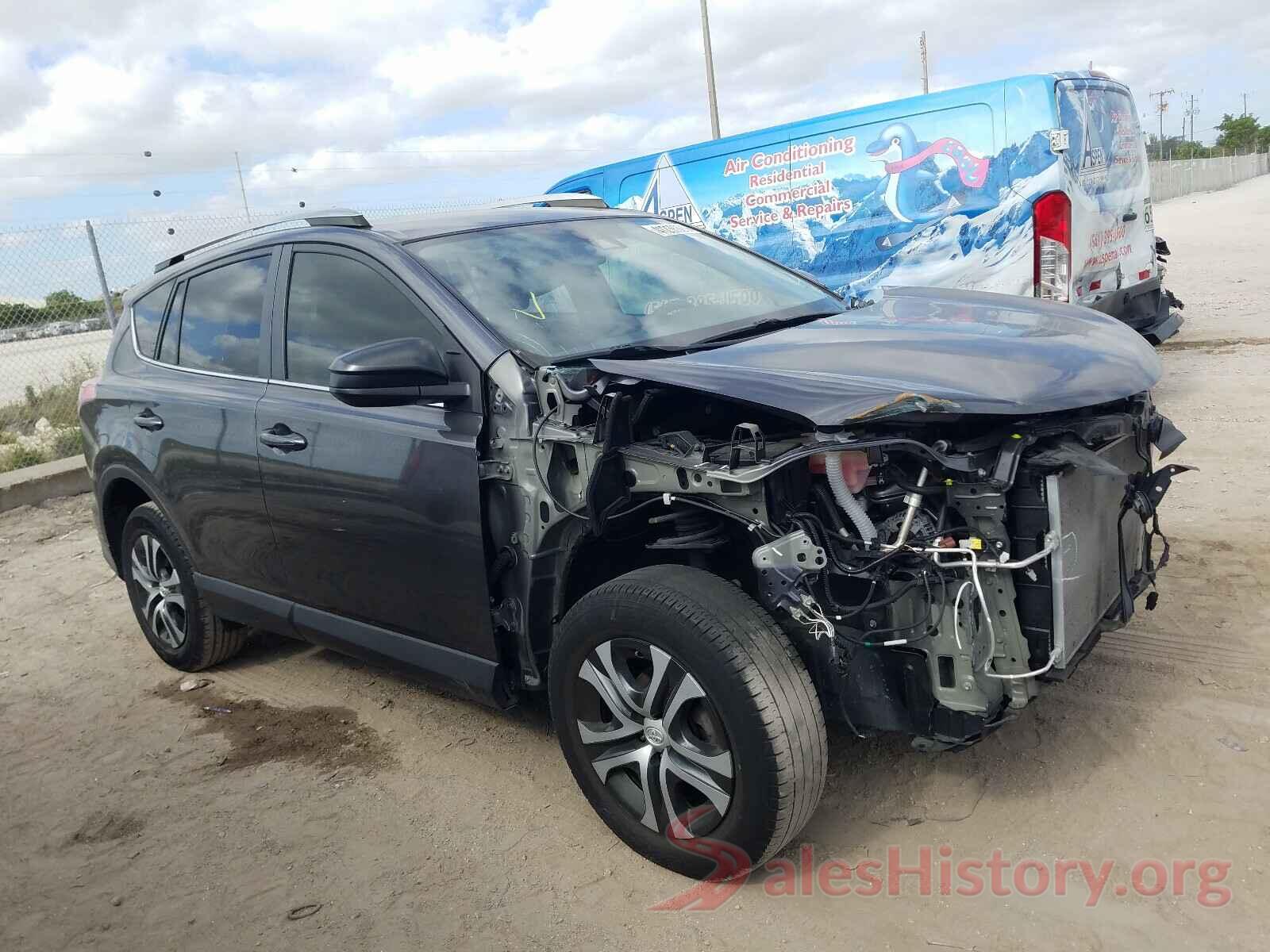 JTMZFREV0JJ733062 2018 TOYOTA RAV4