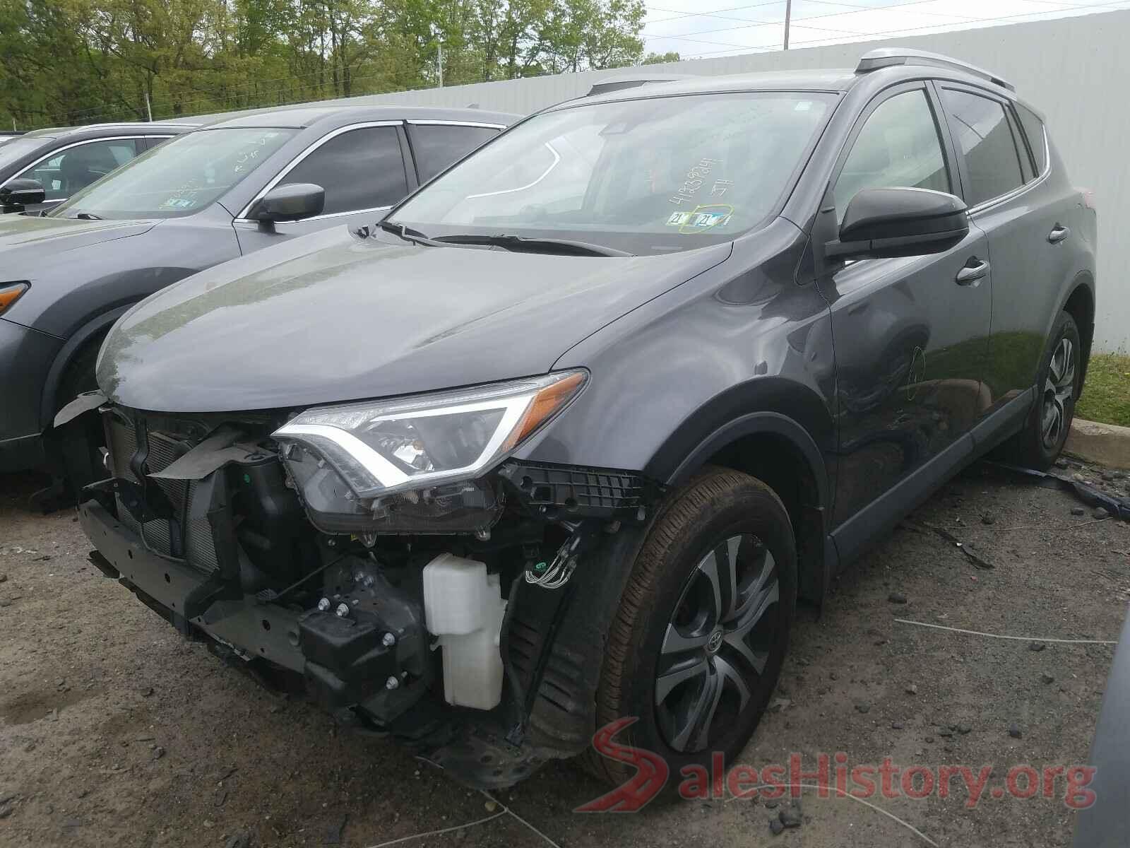 JTMBFREV7HJ710194 2017 TOYOTA RAV4