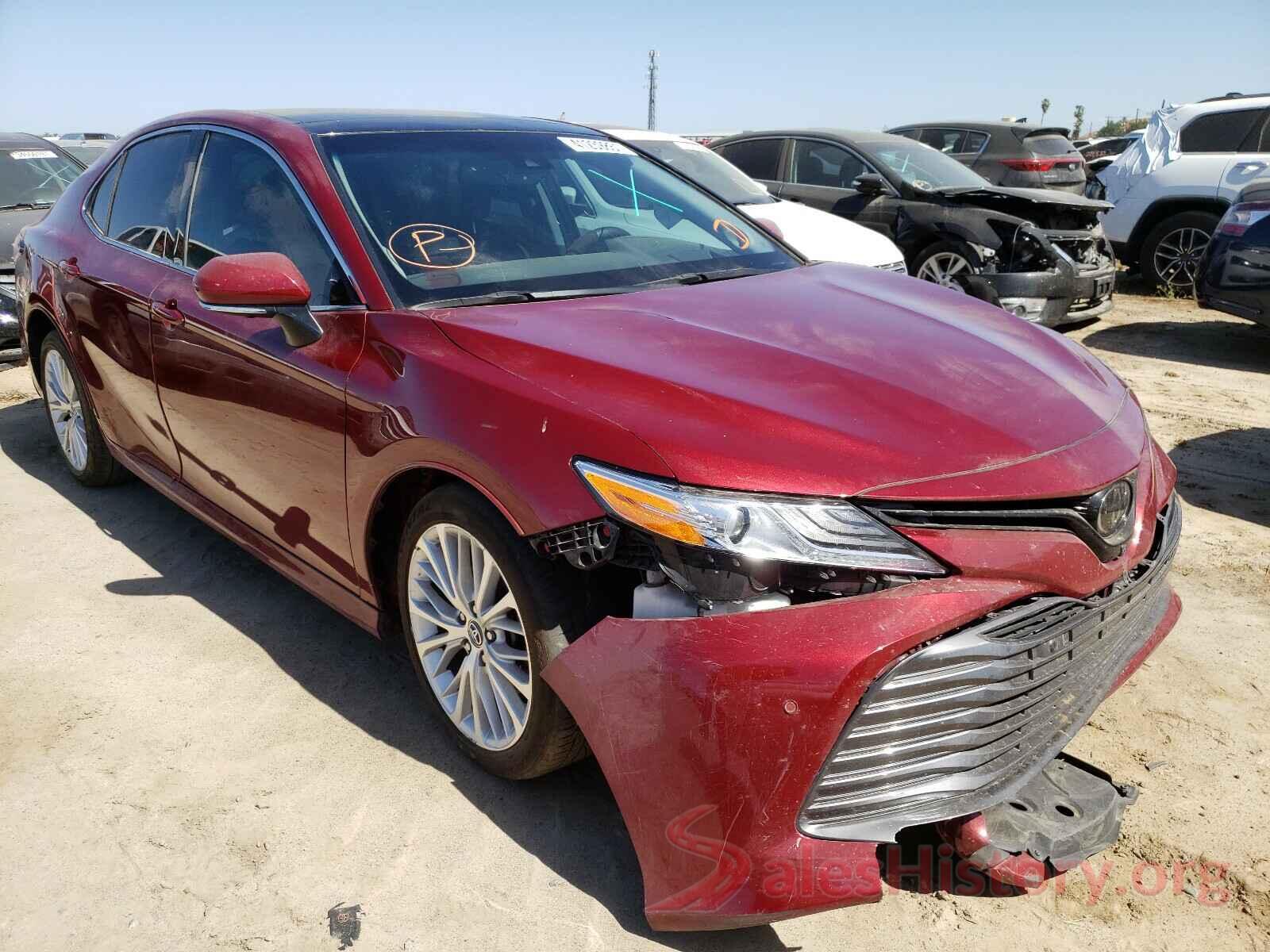 4T1B11HK3JU599404 2018 TOYOTA CAMRY