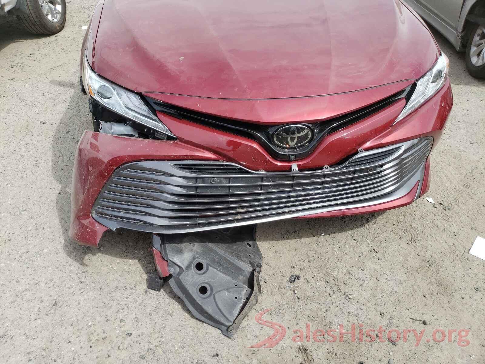 4T1B11HK3JU599404 2018 TOYOTA CAMRY