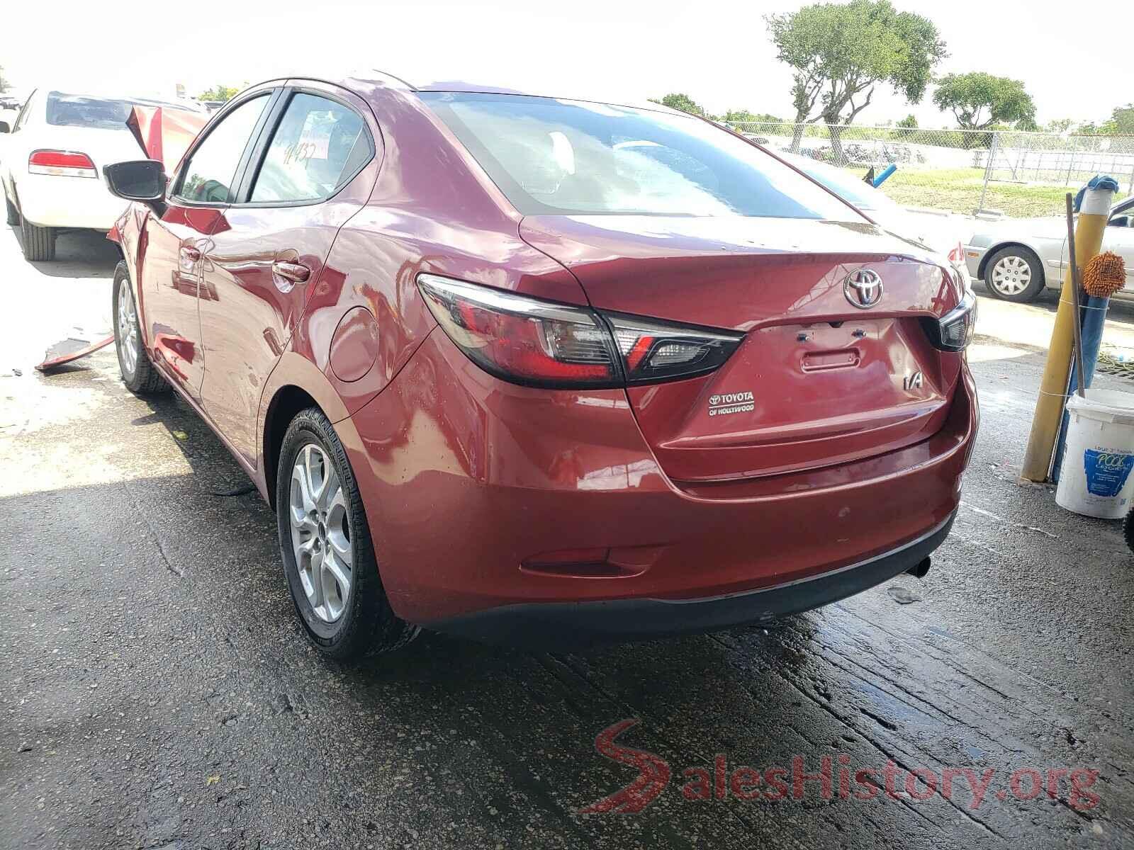 3MYDLBYV5HY158034 2017 TOYOTA YARIS