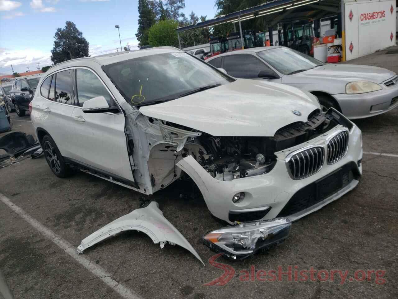 WBXHU7C30J5L06810 2018 BMW X1