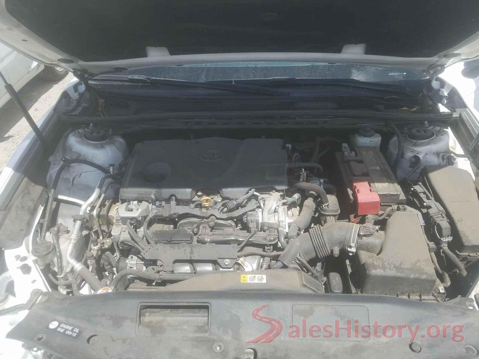 4T1B11HK8JU630307 2018 TOYOTA CAMRY