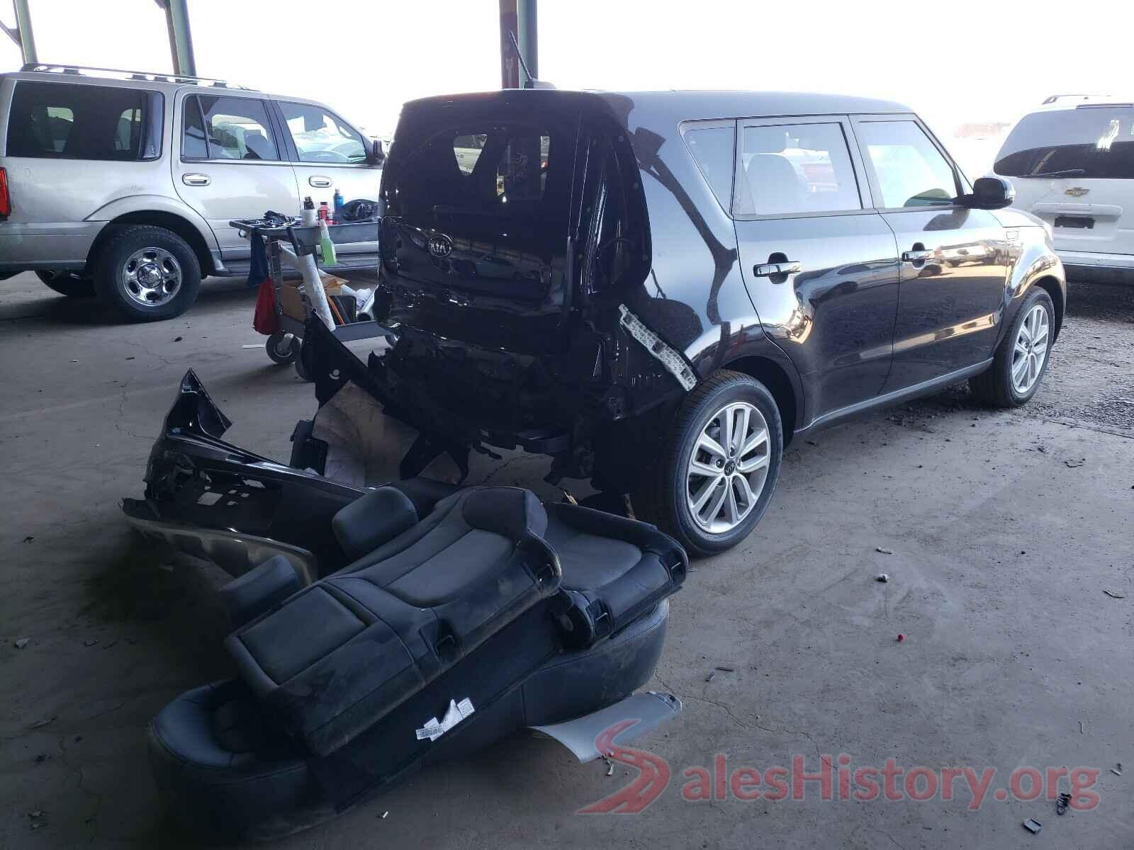 KNDJP3A59J7610161 2018 KIA SOUL