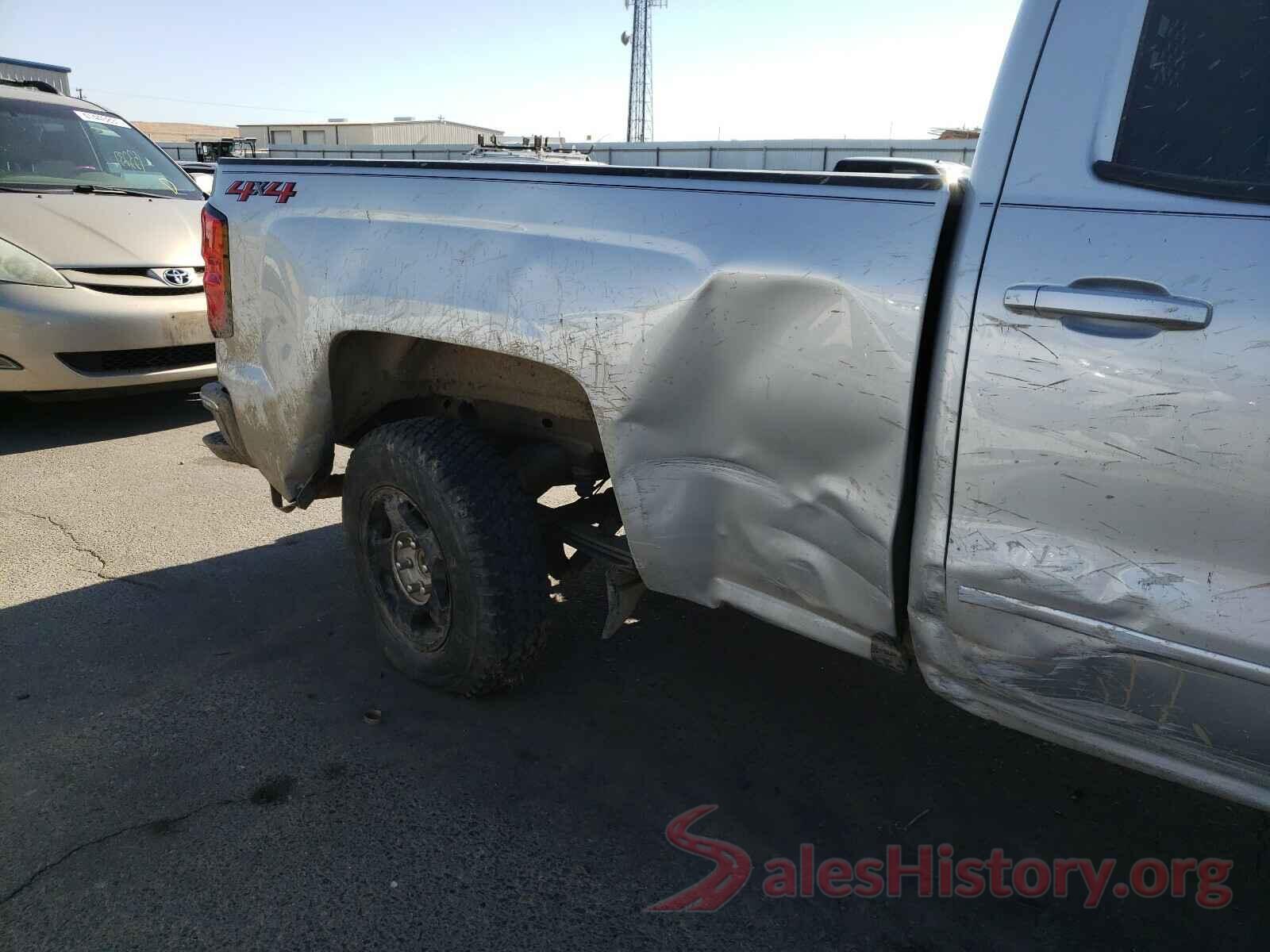 1GCVKREH8JZ360553 2018 CHEVROLET SILVERADO