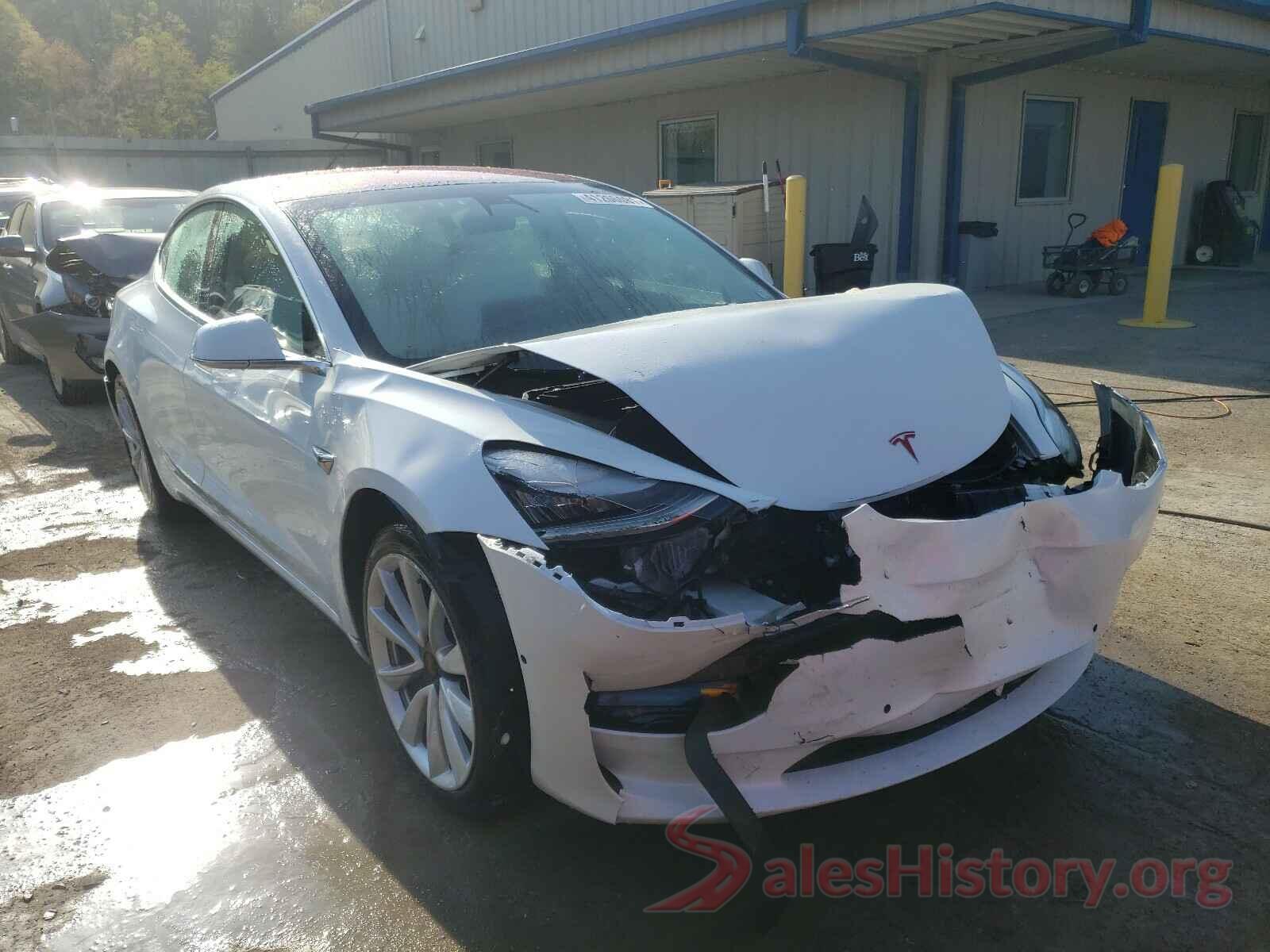 5YJ3E1EB5JF101181 2018 TESLA MODEL 3