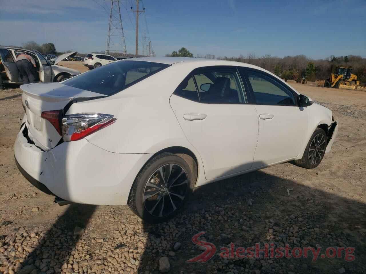 5YFBURHEXJP842465 2018 TOYOTA COROLLA