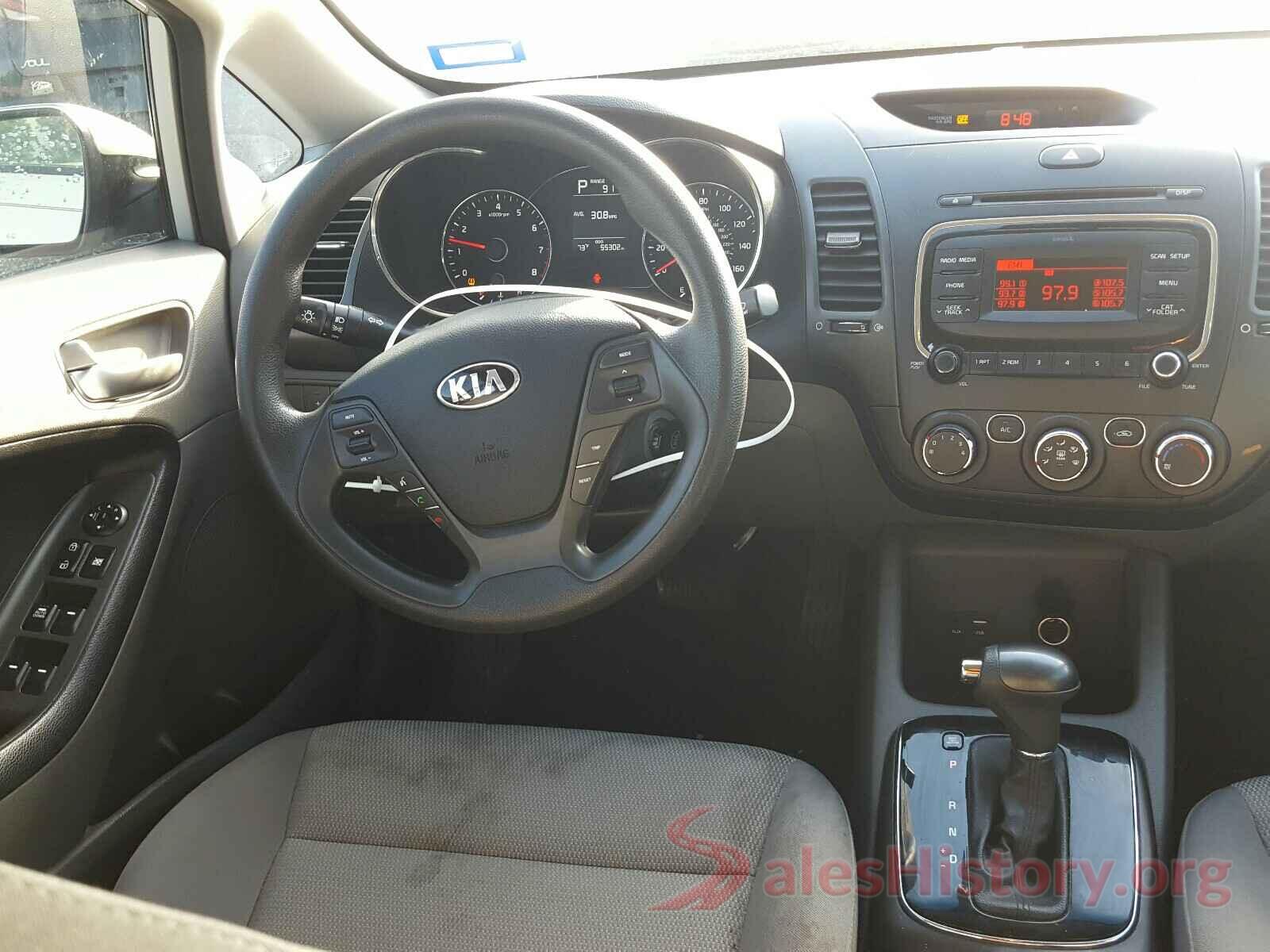 3KPFK4A78HE116072 2017 KIA FORTE