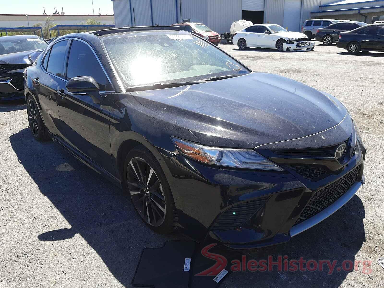 4T1BZ1HK7JU013683 2018 TOYOTA CAMRY