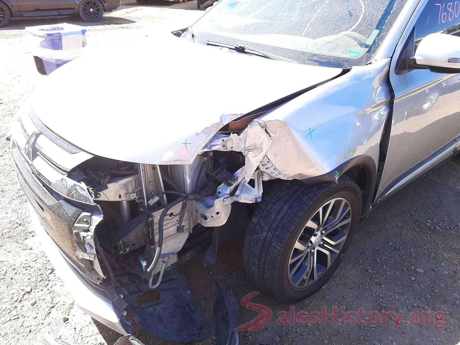 JA4AD3A30JJ004185 2018 MITSUBISHI OUTLANDER