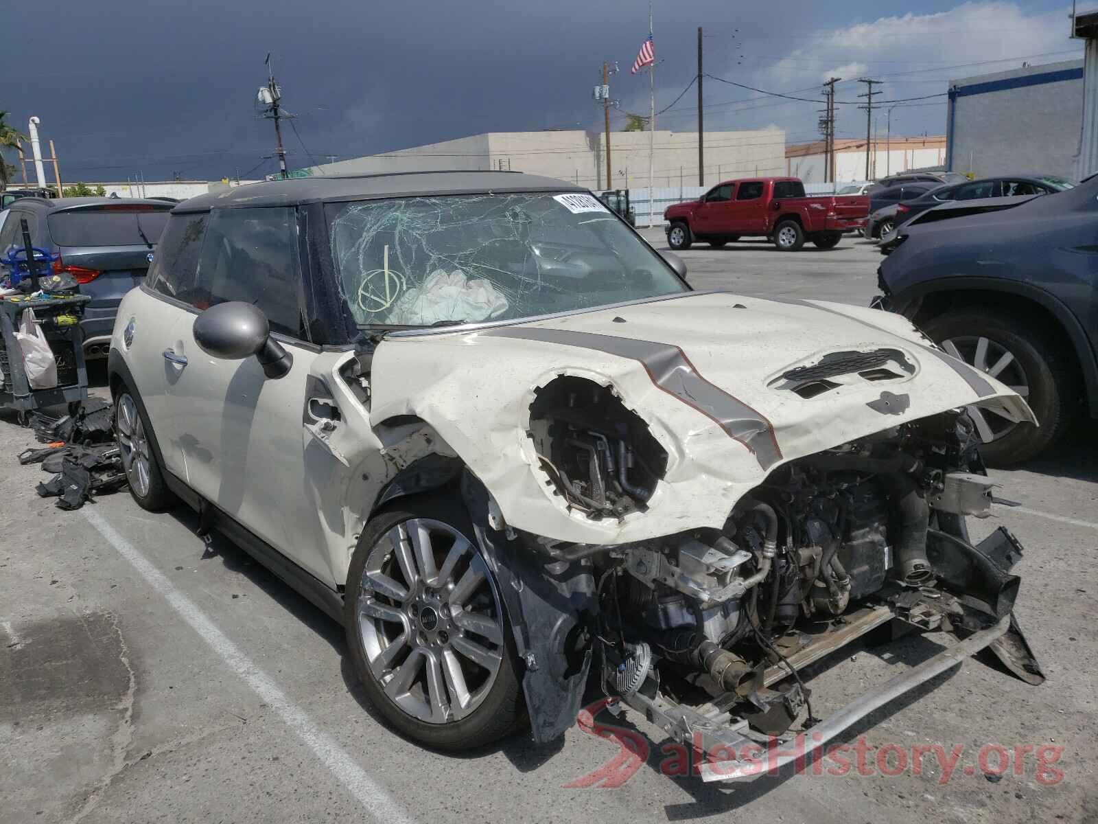 WMWXP7C31H2A46185 2017 MINI COOPER