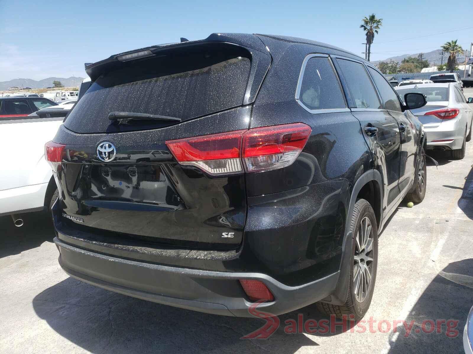 5TDKZRFH9JS529462 2018 TOYOTA HIGHLANDER