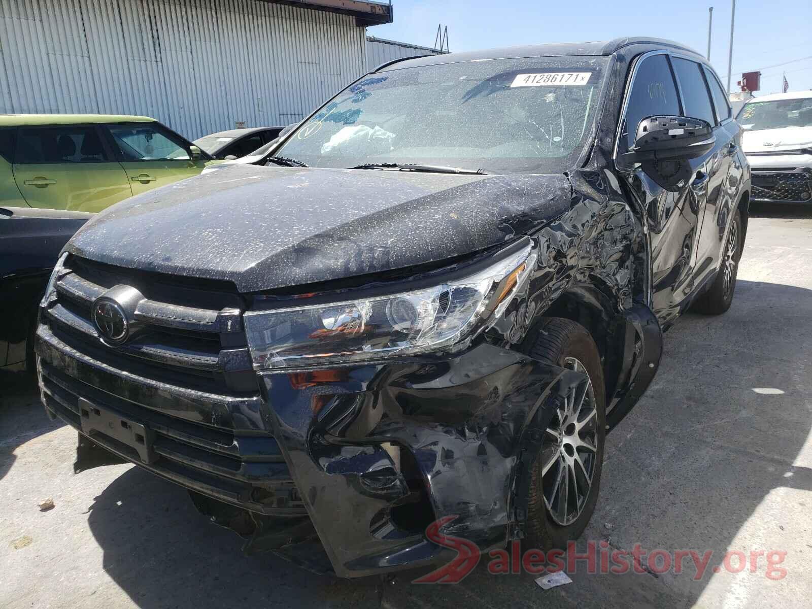 5TDKZRFH9JS529462 2018 TOYOTA HIGHLANDER