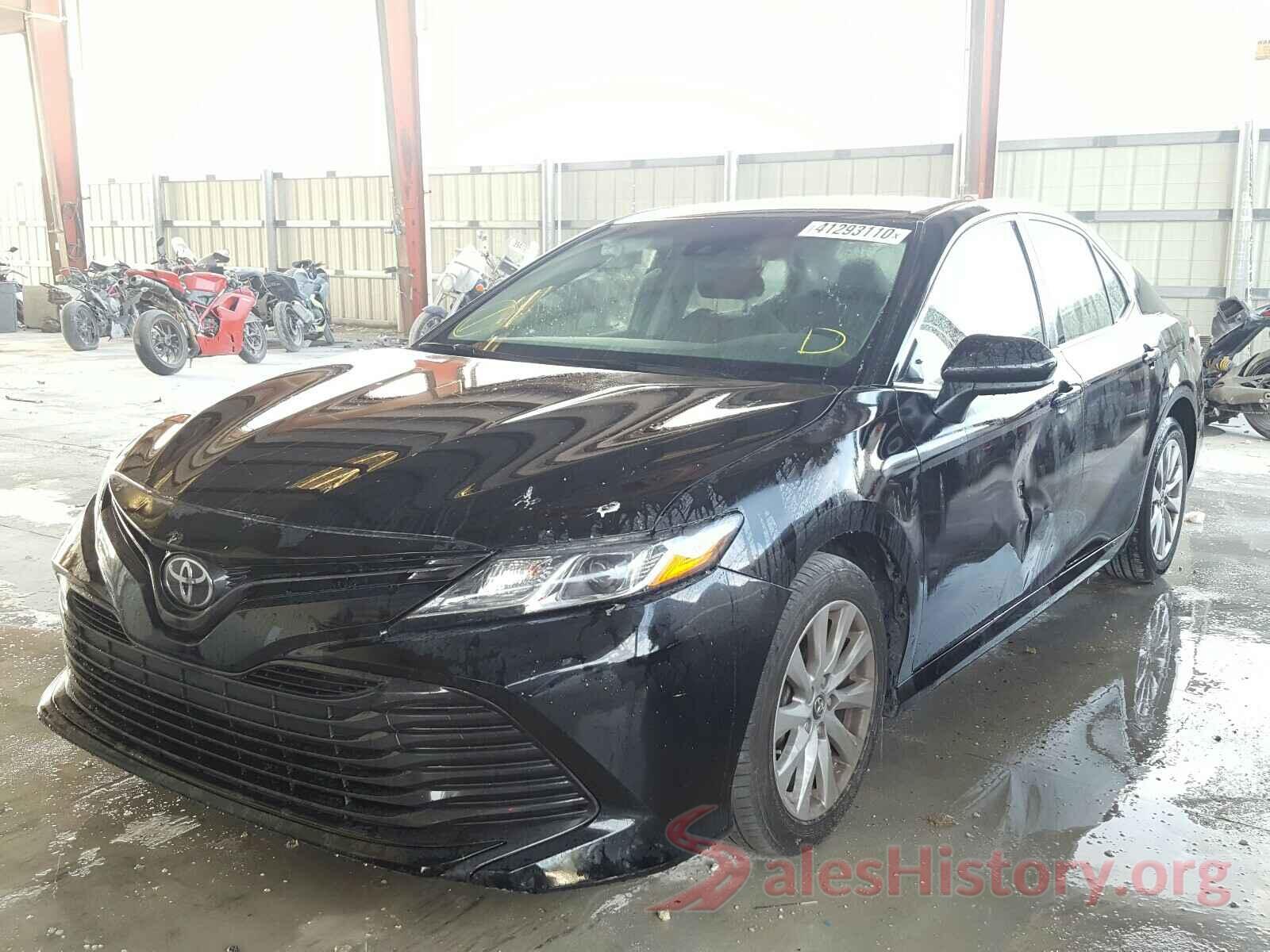 JTNB11HK3J3045933 2018 TOYOTA CAMRY