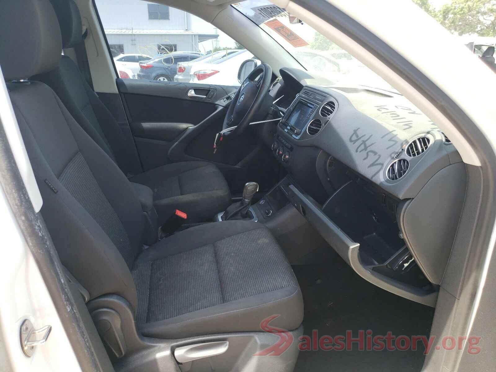 WVGAV7AX7HK043224 2017 VOLKSWAGEN TIGUAN