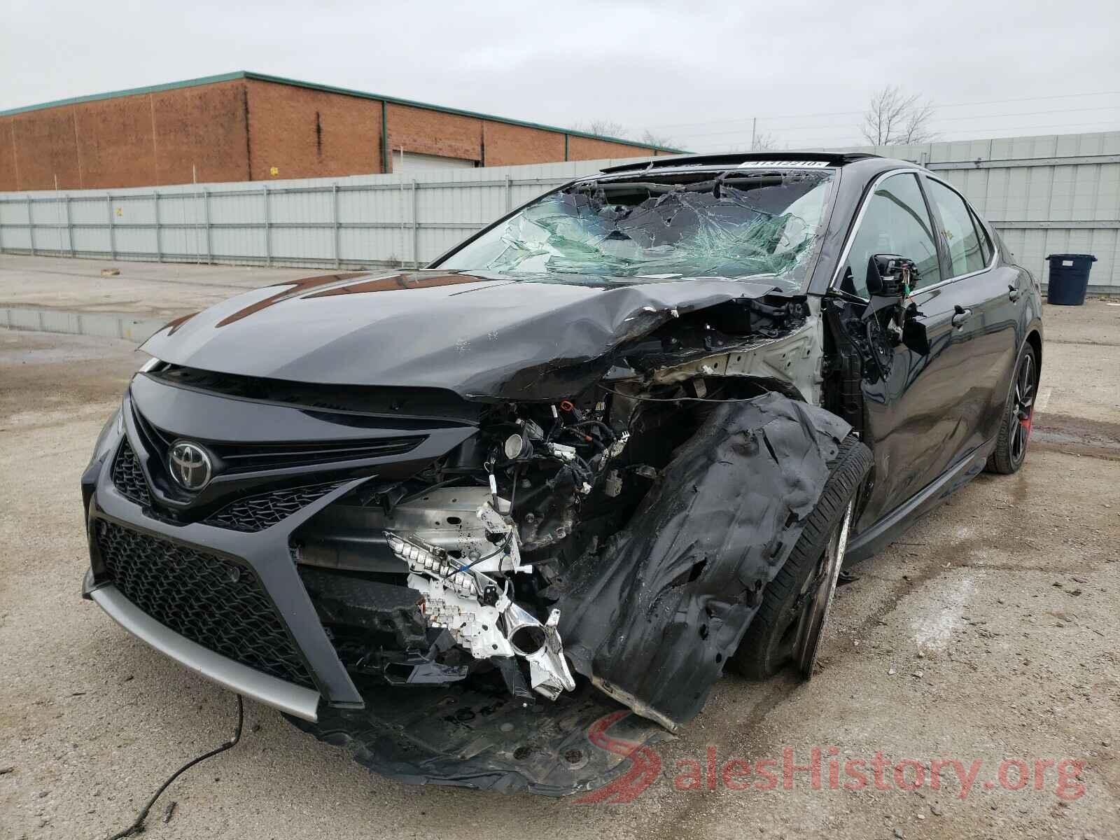 4T1B61HK2JU065506 2018 TOYOTA CAMRY