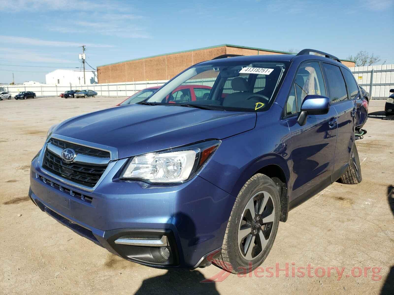 JF2SJAGC5JH482318 2018 SUBARU FORESTER