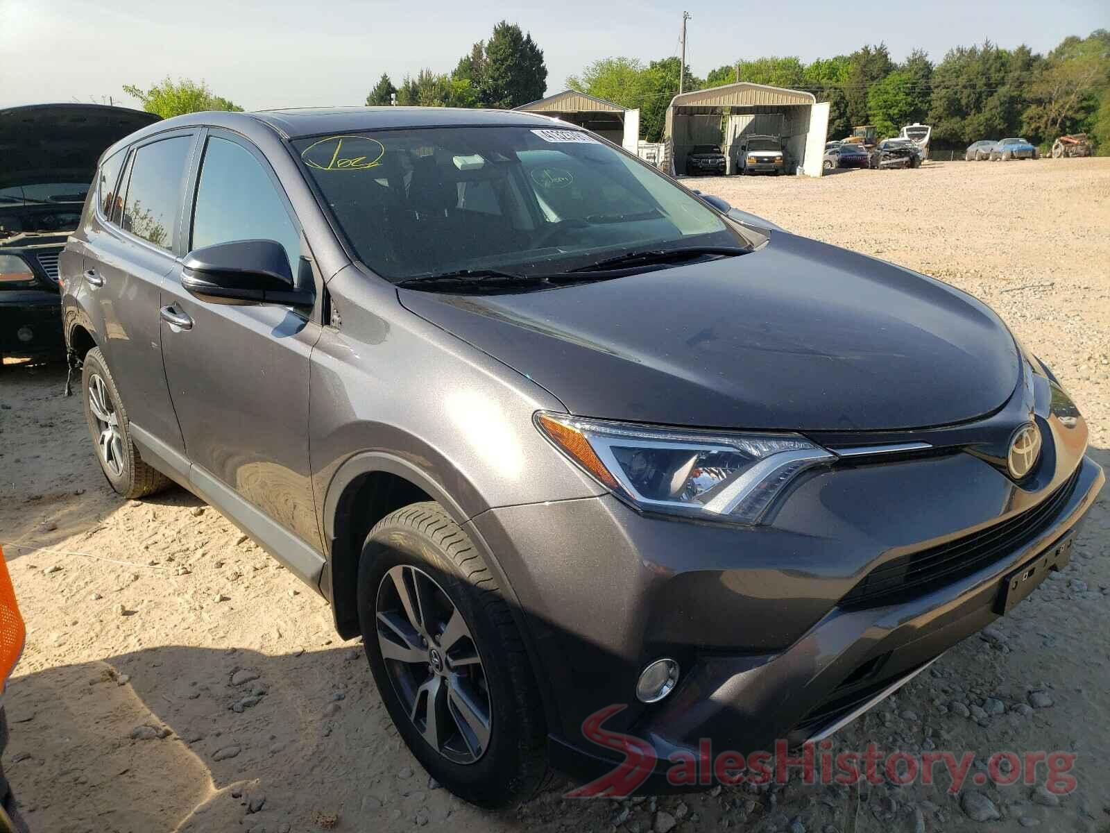 2T3RFREV9JW785825 2018 TOYOTA RAV4