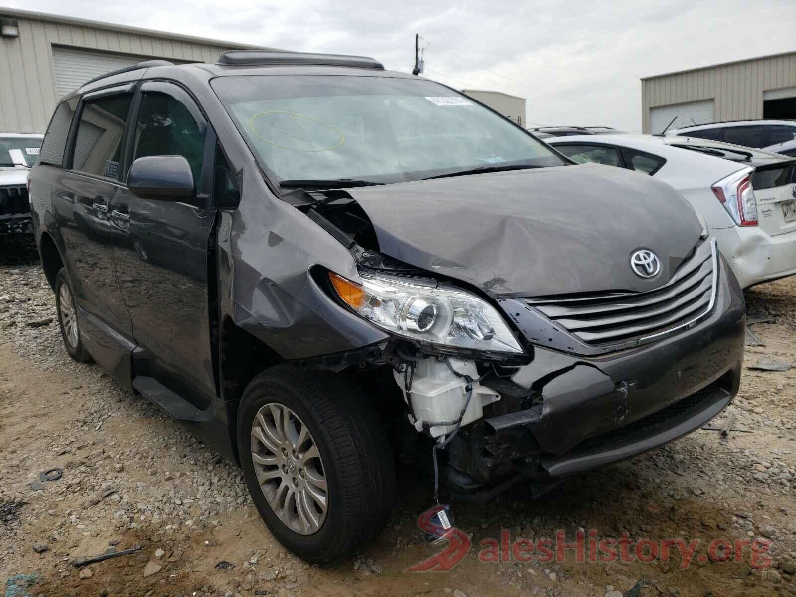 5TDYZ3DC1HS809675 2017 TOYOTA SIENNA