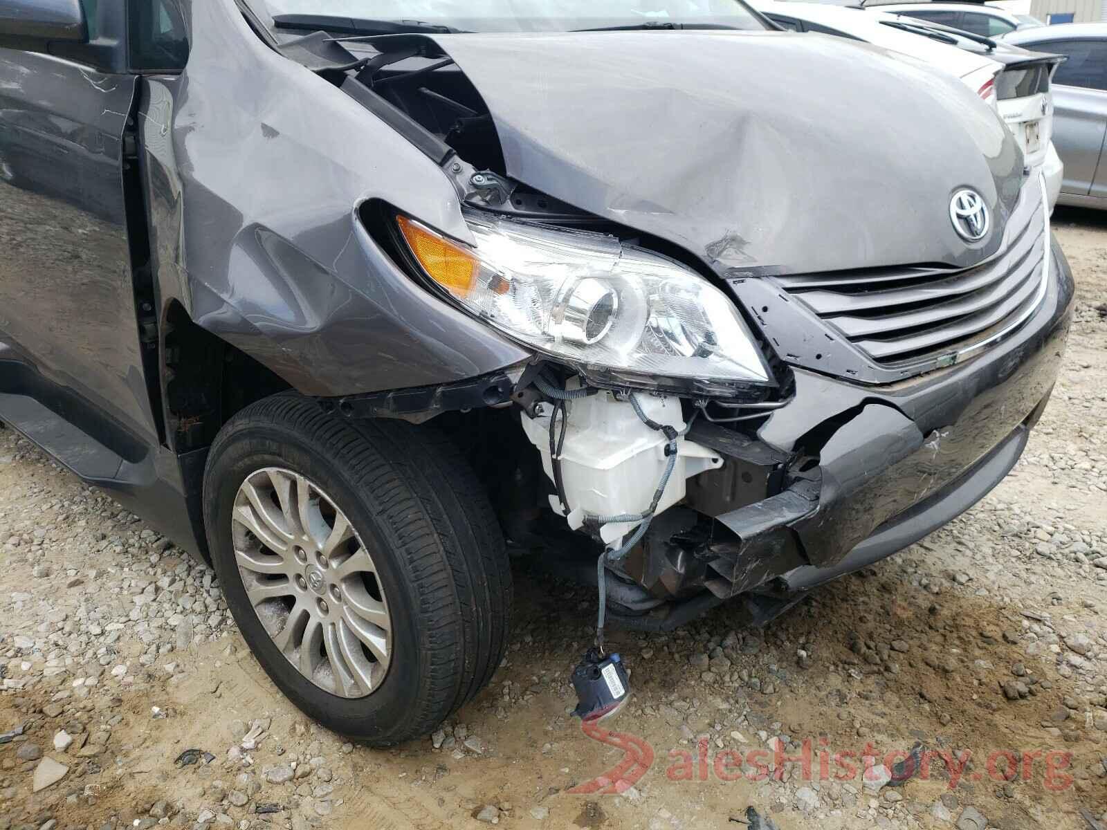 5TDYZ3DC1HS809675 2017 TOYOTA SIENNA