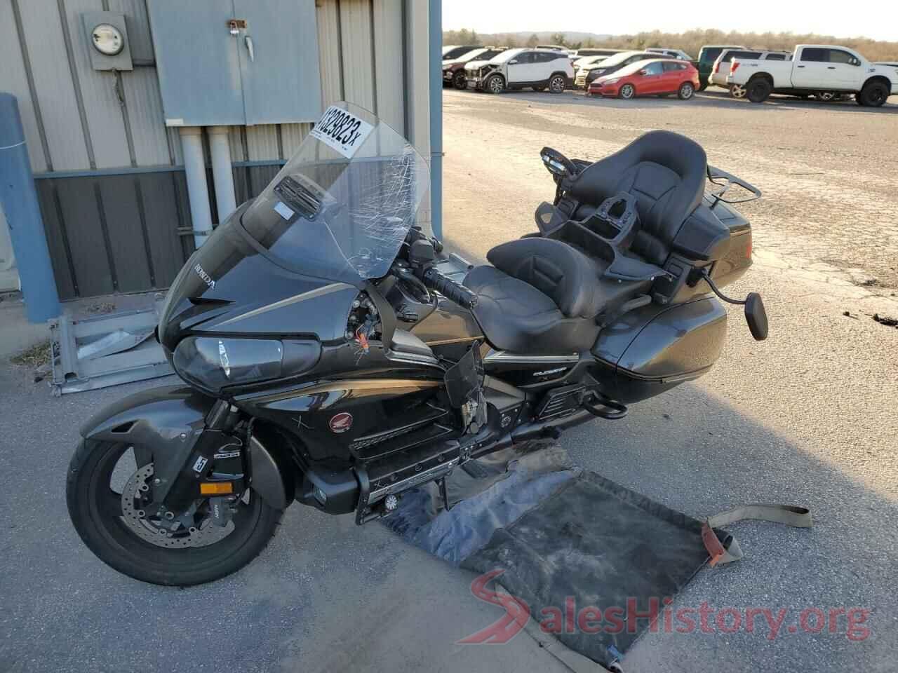 JH2SC68N2GK200550 2016 HONDA GL CYCLE