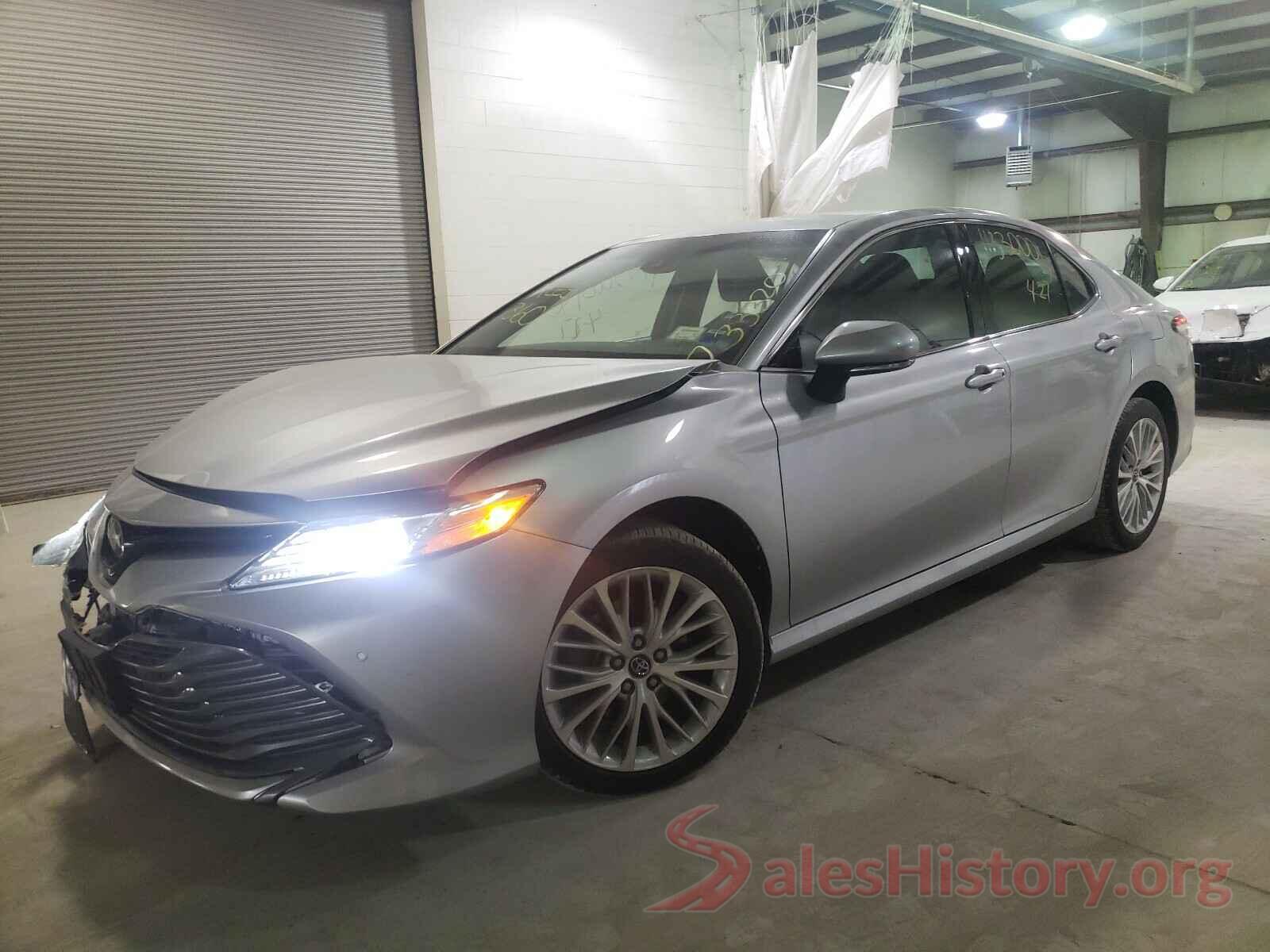 4T1B11HK7JU068304 2018 TOYOTA CAMRY