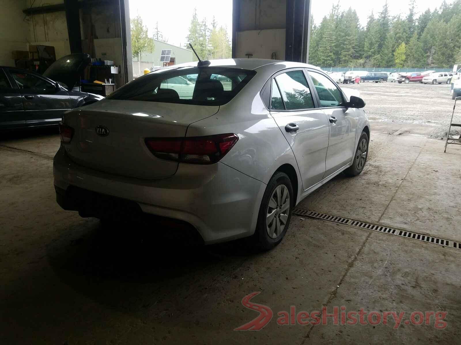 3KPA24AB9JE065850 2018 KIA RIO