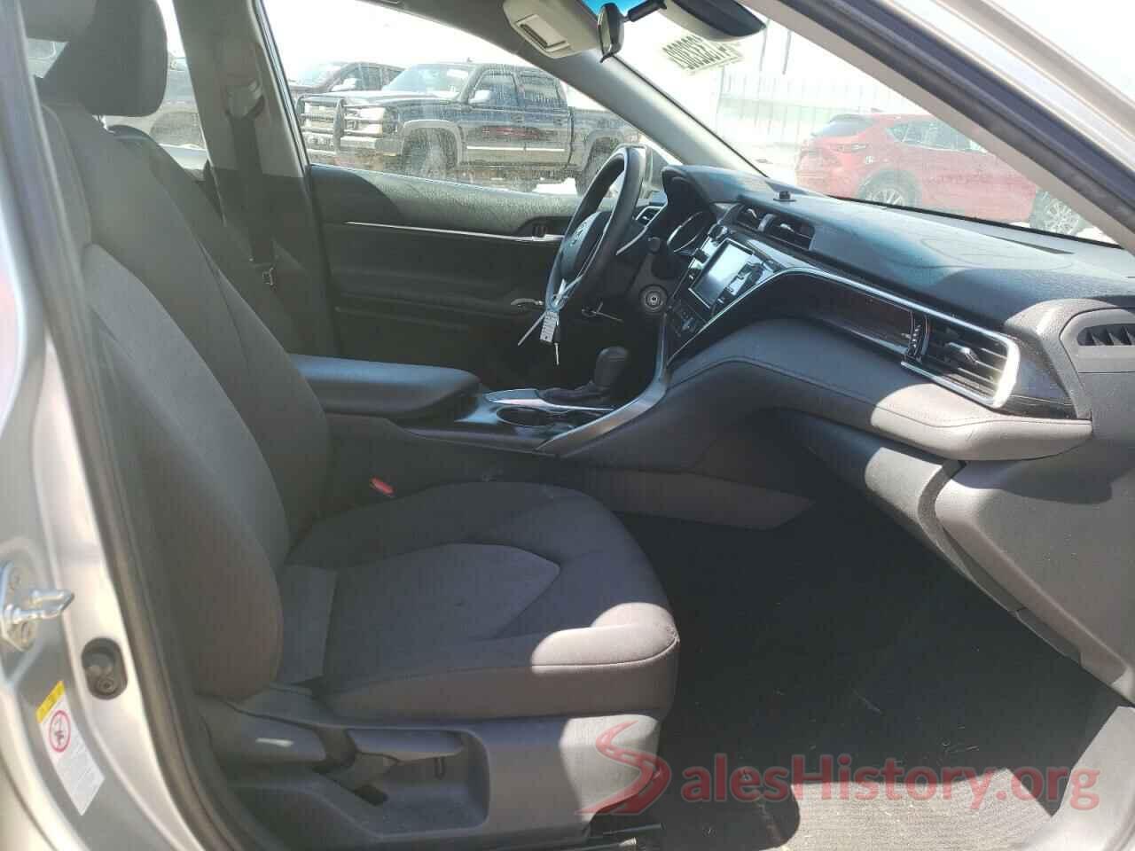 4T1B11HK8JU057232 2018 TOYOTA CAMRY