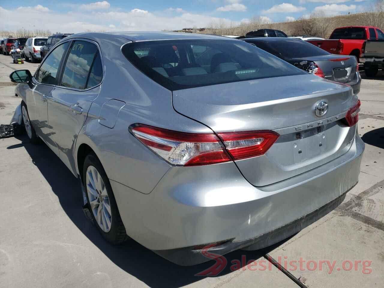 4T1B11HK8JU057232 2018 TOYOTA CAMRY