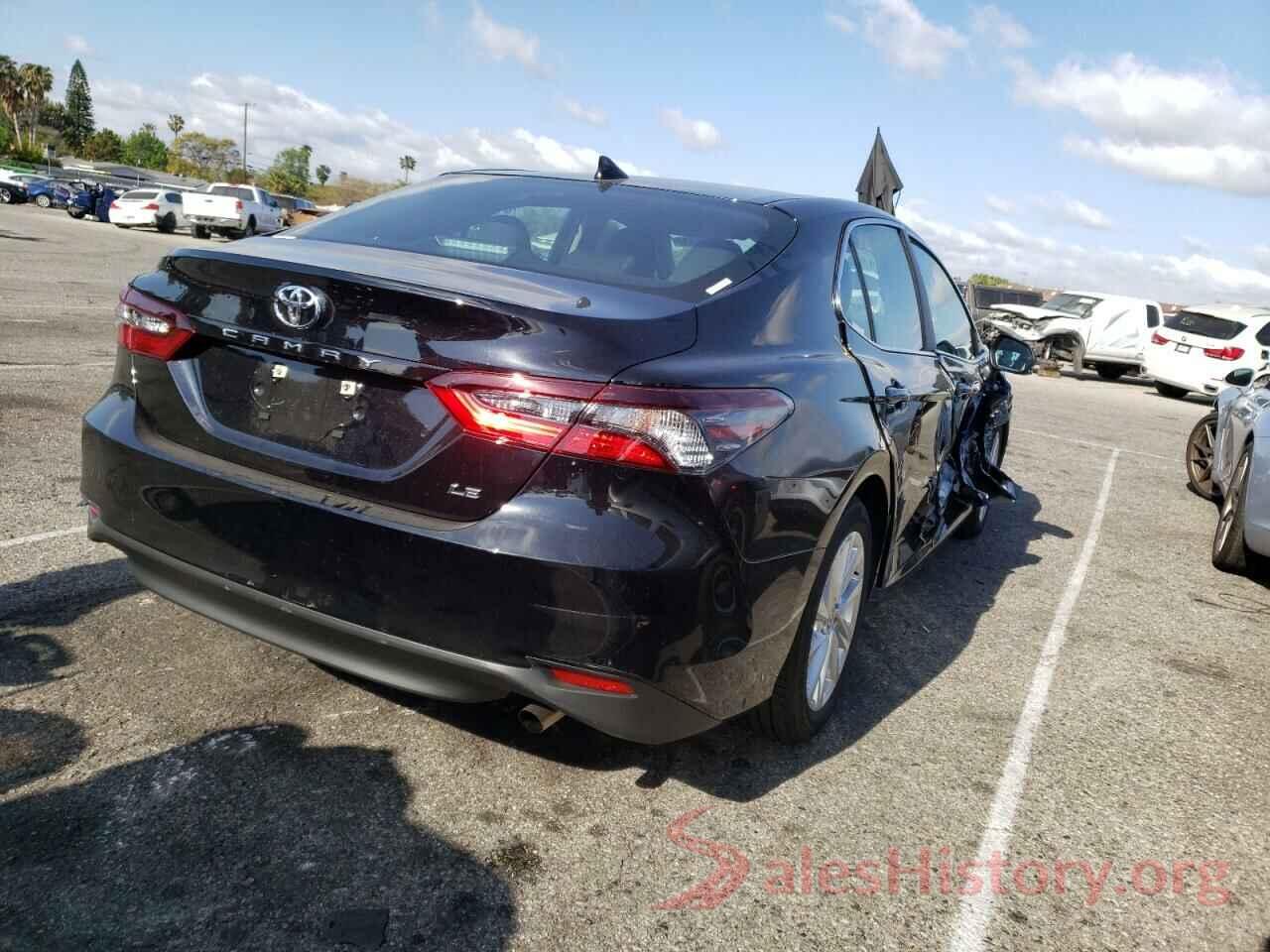 4T1C11AK1MU445132 2021 TOYOTA CAMRY