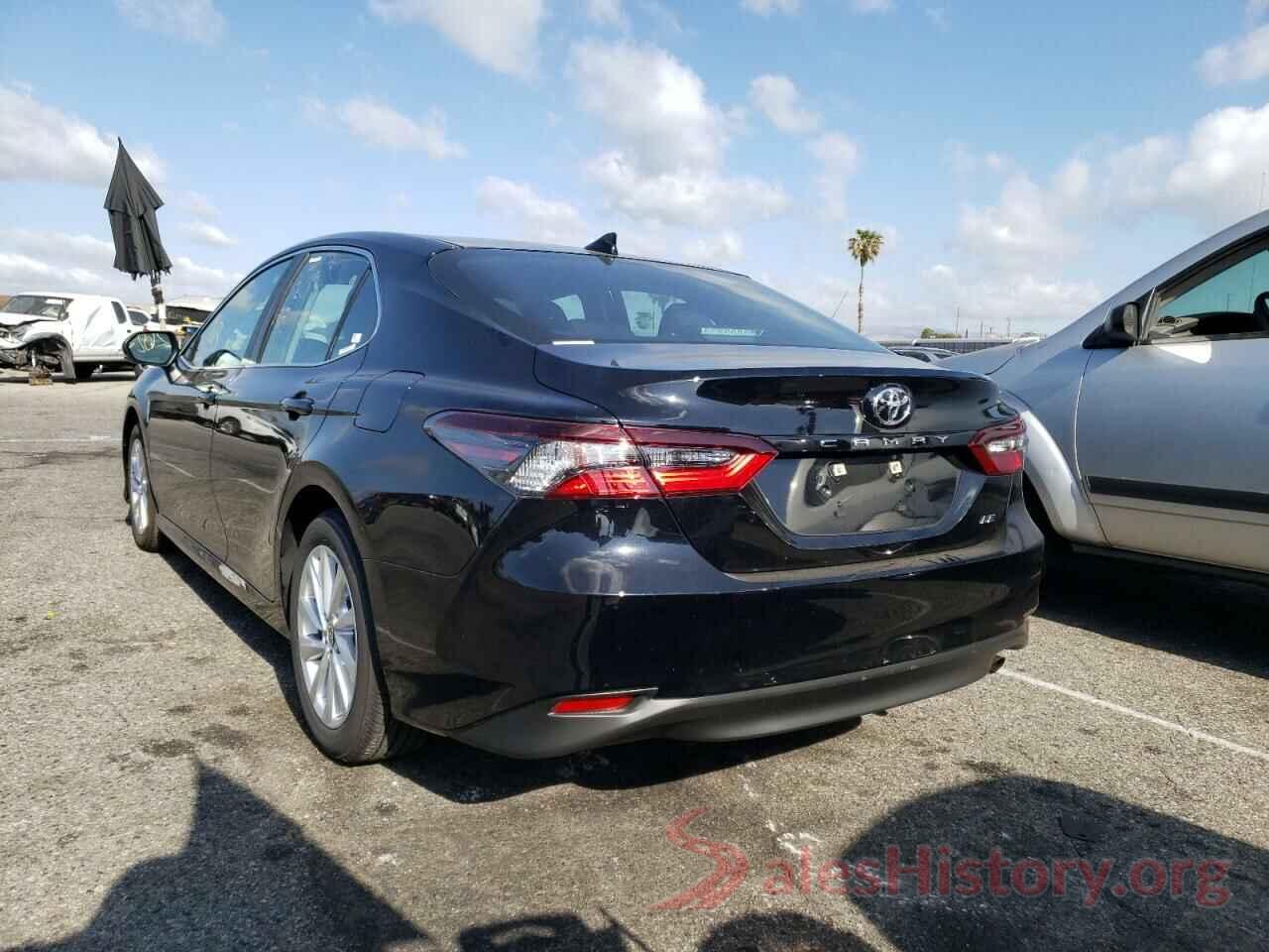 4T1C11AK1MU445132 2021 TOYOTA CAMRY