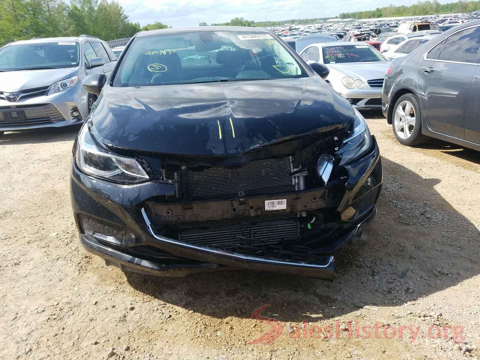 1G1BE5SM6J7110236 2018 CHEVROLET CRUZE