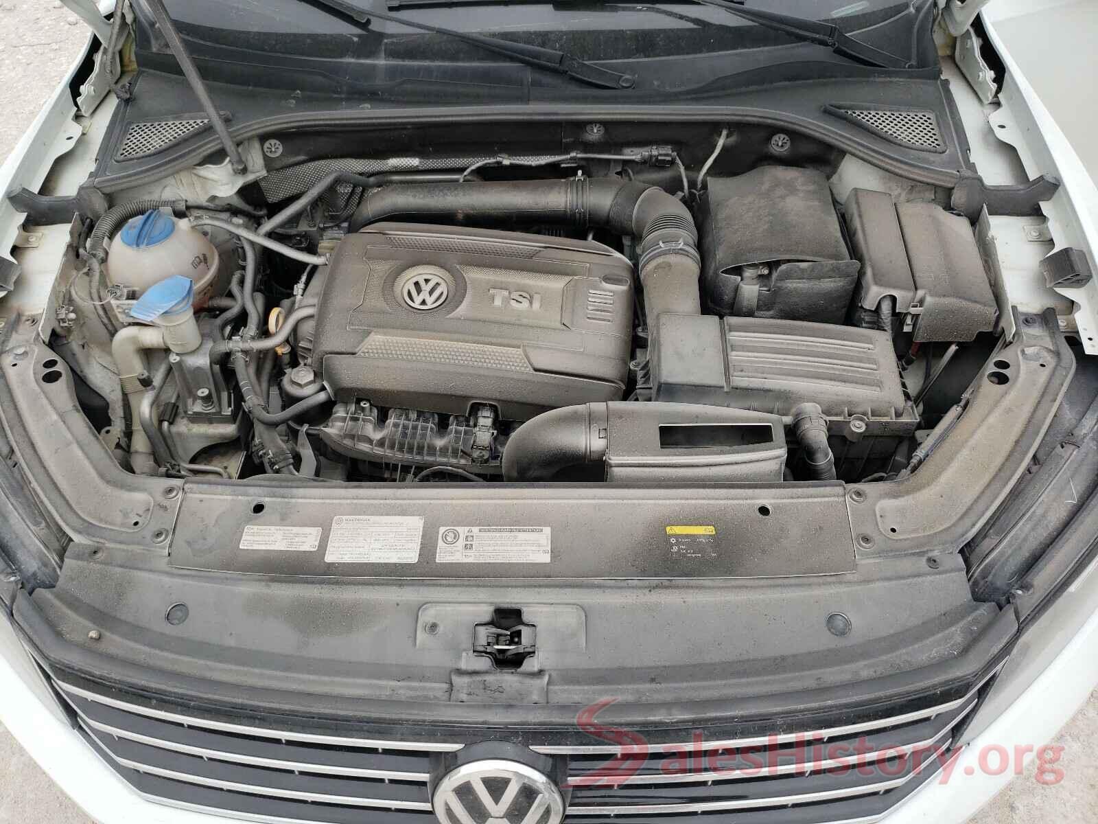 1VWBT7A32HC037771 2017 VOLKSWAGEN PASSAT